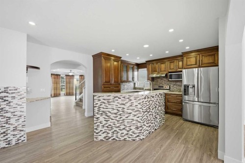 256 Saddlecrest Boulevard Ne, Calgary, AB - Indoor Photo Showing Kitchen With Stainless Steel Kitchen