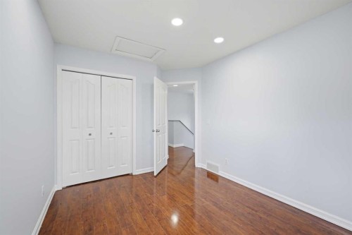256 Saddlecrest Boulevard Ne, Calgary, AB - Indoor Photo Showing Other Room