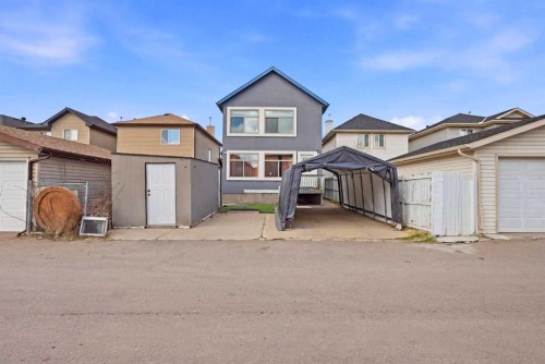 256 Saddlecrest Boulevard Ne, Calgary, AB - Outdoor With Exterior
