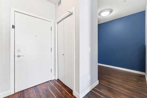 301-16 Auburn Bay Link Se, Calgary, AB - Indoor Photo Showing Other Room