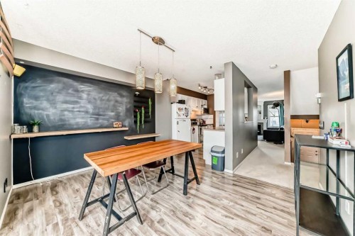 112 Country Village Cape Ne, Calgary, AB - Indoor