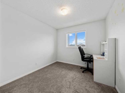 136 Lucas Street Nw, Calgary, AB - Indoor
