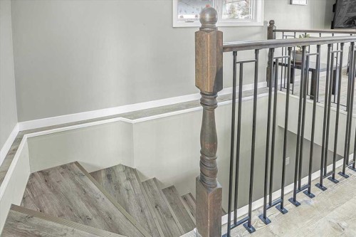 9743 Austin Road Se, Calgary, AB - Indoor Photo Showing Other Room