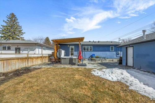 9743 Austin Road Se, Calgary, AB - Outdoor