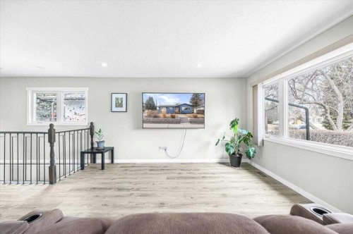 9743 Austin Road Se, Calgary, AB - Indoor