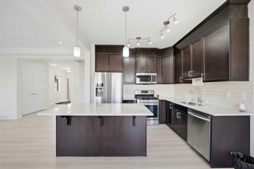 193 Cityscape Gardens Ne, Calgary, AB - Indoor Photo Showing Kitchen With Double Sink With Upgraded Kitchen