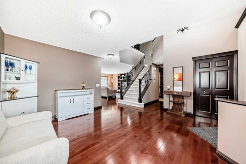 229 Panamount Road Nw, Calgary, AB - Indoor Photo Showing Other Room