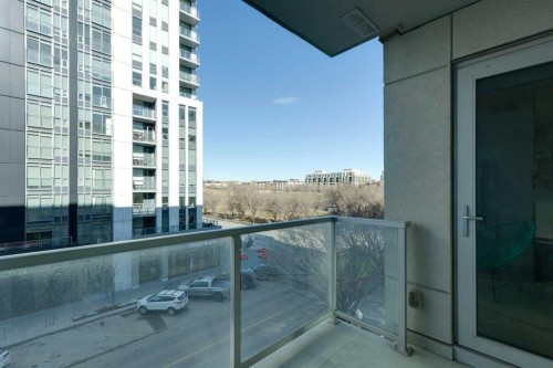 402-46 9 Street Ne, Calgary, AB - Outdoor With Balcony