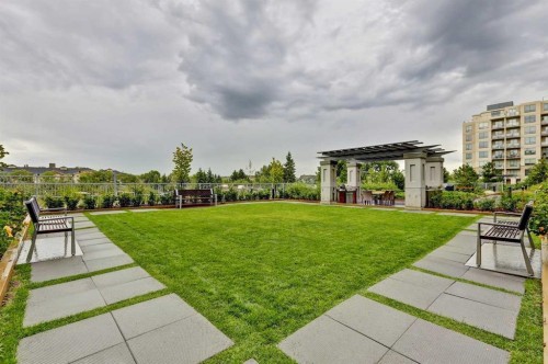 402-46 9 Street Ne, Calgary, AB - Outdoor