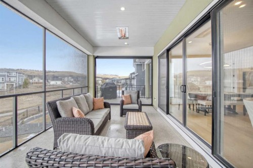 1104 Cranbrook Gardens Se, Calgary, AB -  Photo Showing Other Room