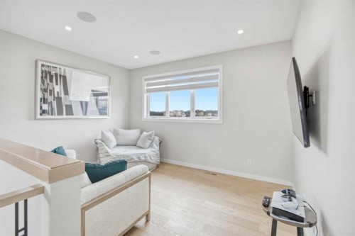 1104 Cranbrook Gardens Se, Calgary, AB - Indoor Photo Showing Other Room