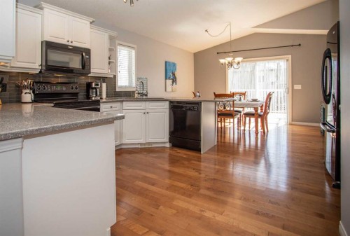 412 Highland Close, Strathmore, AB - Indoor