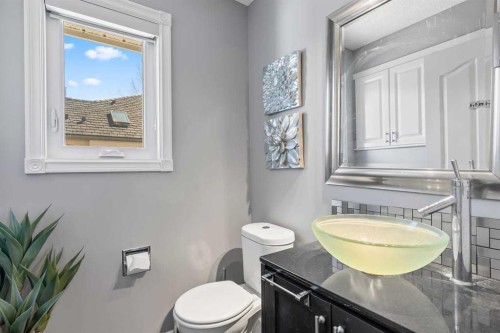 12 Arbour Estates Green Nw, Calgary, AB - Indoor Photo Showing Bathroom