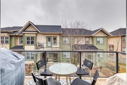 1127 Mckenzie Towne Row Se, Calgary, AB - Outdoor