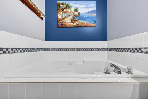 129 Bridlewood Way Sw, Calgary, AB - Indoor Photo Showing Bathroom