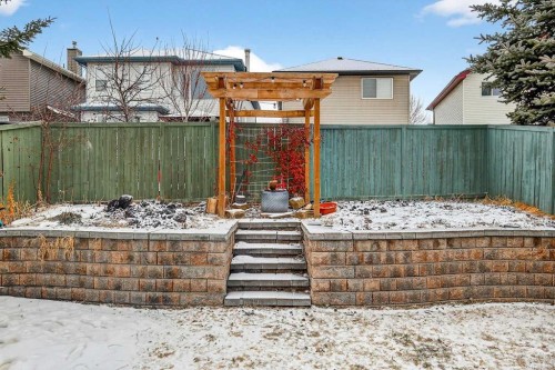 129 Bridlewood Way Sw, Calgary, AB - Outdoor