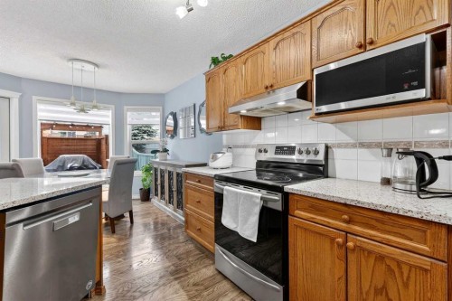129 Bridlewood Way Sw, Calgary, AB - Indoor Photo Showing Kitchen