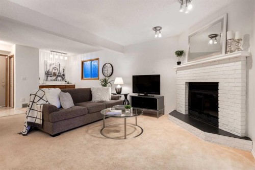 131 Deersaxon Circle Se, Calgary, AB 
