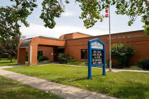 131 Deersaxon Circle Se, Calgary, AB 