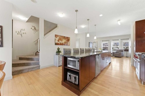 72 Evansdale Landing Nw, Calgary, AB - Indoor Photo Showing Kitchen With Upgraded Kitchen