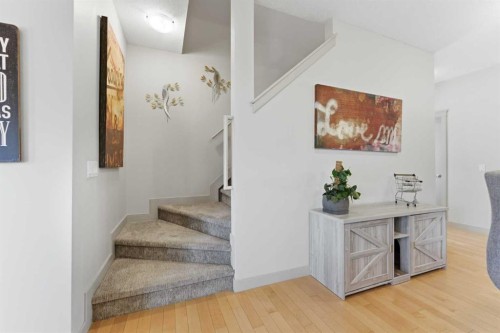72 Evansdale Landing Nw, Calgary, AB - Indoor Photo Showing Other Room