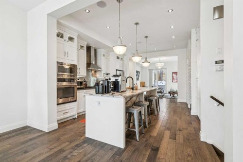 2109 20 Avenue Sw, Calgary, AB - Indoor Photo Showing Kitchen With Upgraded Kitchen