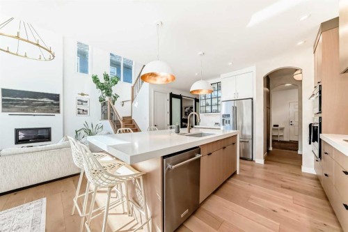 60 Cranbrook Cape Se, Calgary, AB - Indoor Photo Showing Kitchen
