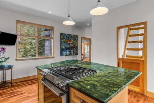 109 Silvertip Ridge, Canmore, AB - Indoor Photo Showing Kitchen