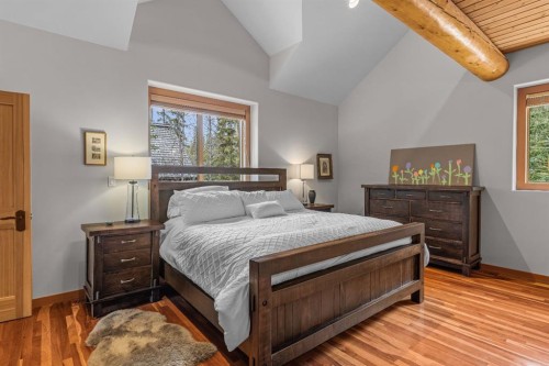109 Silvertip Ridge, Canmore, AB - Indoor Photo Showing Bedroom