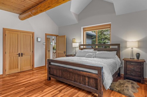109 Silvertip Ridge, Canmore, AB - Indoor Photo Showing Bedroom