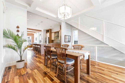 2027 42 Avenue Sw, Calgary, AB - Indoor Photo Showing Dining Room