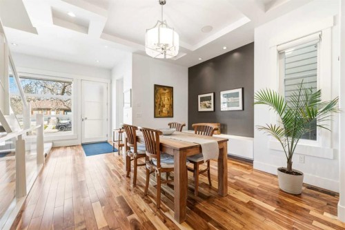 2027 42 Avenue Sw, Calgary, AB - Indoor Photo Showing Dining Room