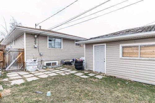121 Margate Close Ne, Calgary, AB - Outdoor With Exterior
