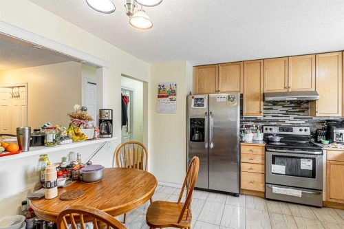 121 Margate Close Ne, Calgary, AB - Indoor