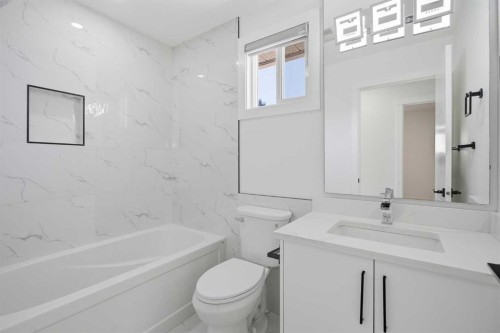 248 Castledale Way Ne, Calgary, AB - Indoor Photo Showing Bathroom
