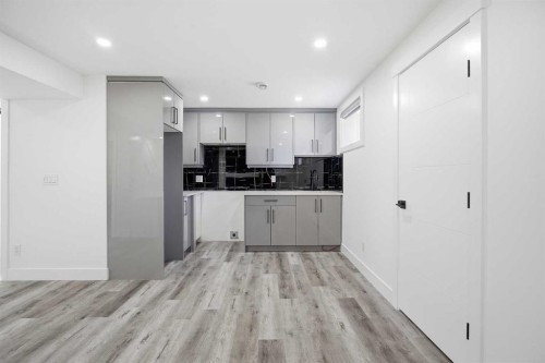 248 Castledale Way Ne, Calgary, AB - Indoor Photo Showing Kitchen