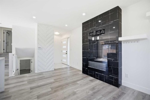 248 Castledale Way Ne, Calgary, AB - Indoor Photo Showing Other Room