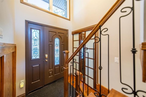 4604 Namaka Crescent Nw, Calgary, AB - Indoor Photo Showing Other Room
