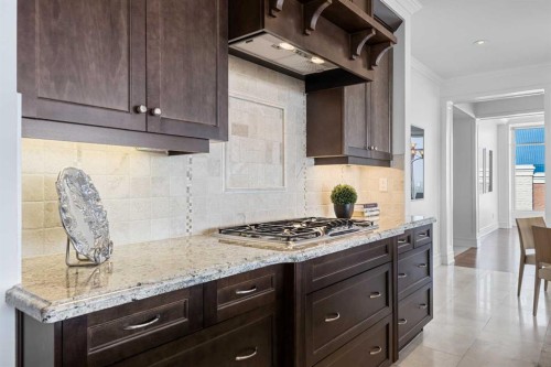 2801-910 5 Avenue Sw, Calgary, AB - Indoor Photo Showing Kitchen With Upgraded Kitchen