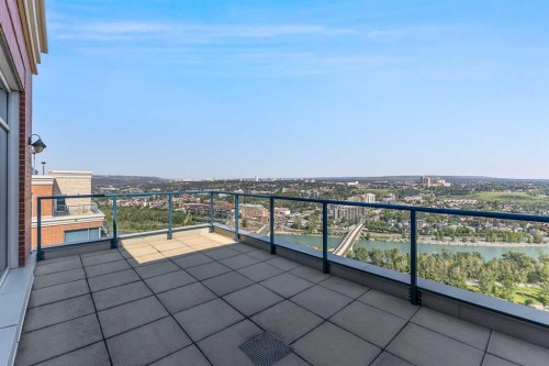 2801-910 5 Avenue Sw, Calgary, AB - Outdoor With View