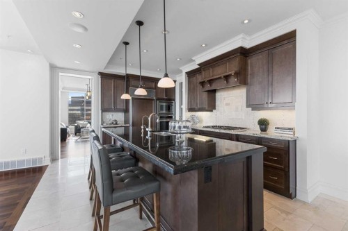 2801-910 5 Avenue Sw, Calgary, AB - Indoor Photo Showing Kitchen With Stainless Steel Kitchen With Upgraded Kitchen