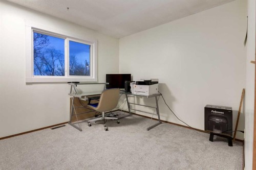 222075 Range Road 264, Rural Wheatland County, AB - Indoor Photo Showing Office