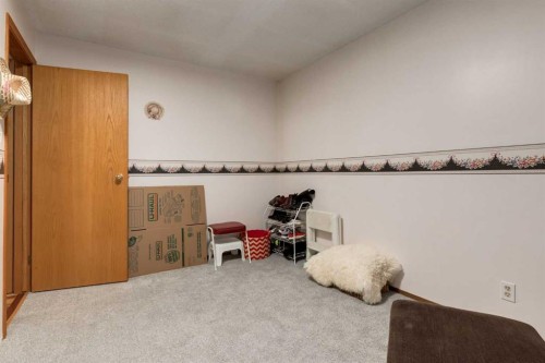 222075 Range Road 264, Rural Wheatland County, AB - Indoor Photo Showing Other Room