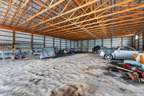 222075 Range Road 264, Rural Wheatland County, AB - Indoor