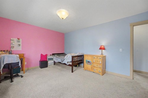 8 Ypres Lane Sw, Calgary, AB - Indoor