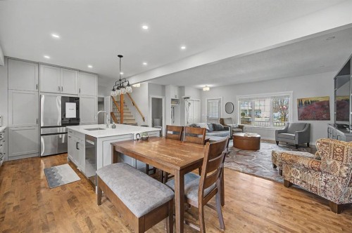 8 Ypres Lane Sw, Calgary, AB - Indoor