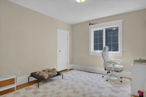 532 19 Avenue Sw, Calgary, AB - Indoor