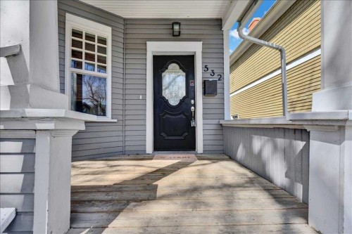 532 19 Avenue Sw, Calgary, AB - Outdoor With Exterior