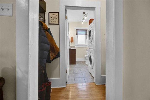532 19 Avenue Sw, Calgary, AB - Indoor