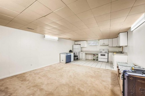 903 40 Street Sw, Calgary, AB - Indoor